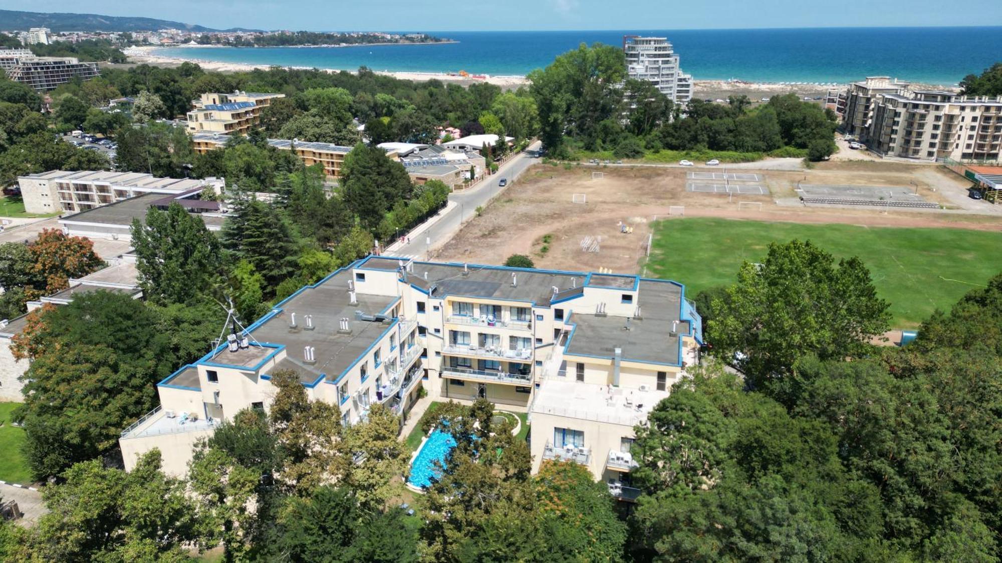 Solei Apartments Primorsko Exterior photo